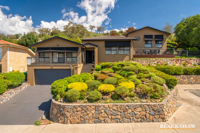 9 Favell Place, ACT 2906