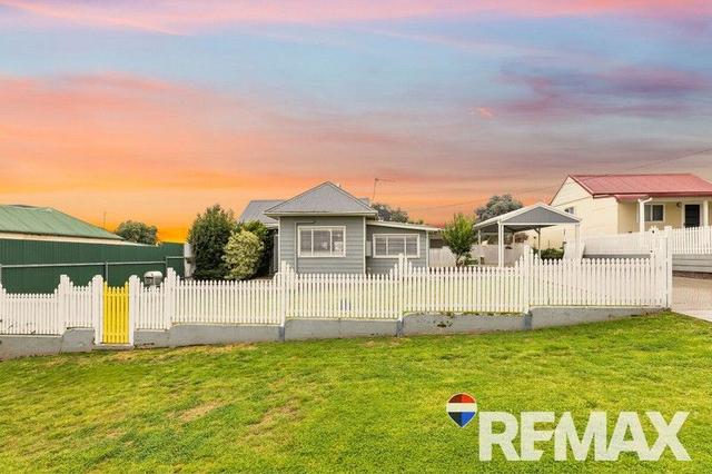 32 Crown Street, NSW 2663