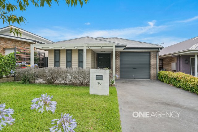 10 Transom St, NSW 2540