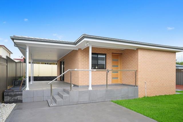 8a Price  Street, NSW 2750