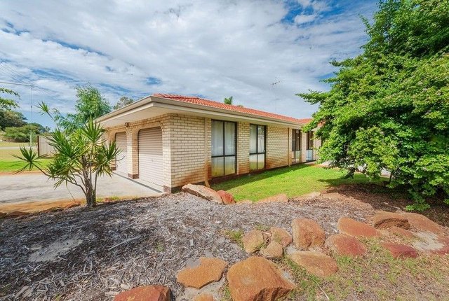 2 Leonard Way, WA 6163