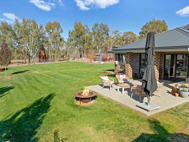 6 Drovers Court, VIC 3722