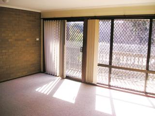 Lounge (2005-08-15)