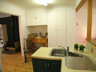 Kitchen Annex (2004-10-30)