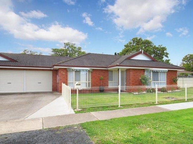 2/82 Queen Street, VIC 3860