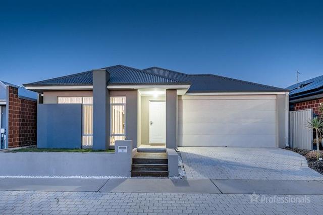 6 Prussian Way, WA 6034