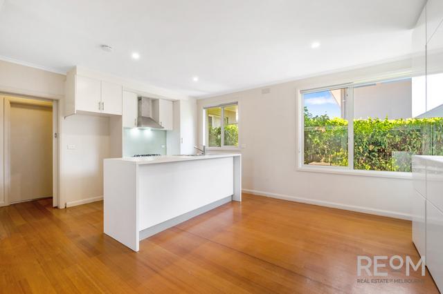 2/29 Hobart Road, VIC 3163