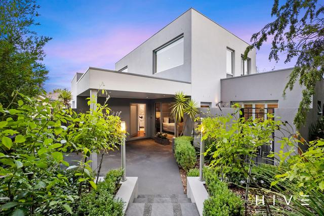7 Macartney Crescent, ACT 2600