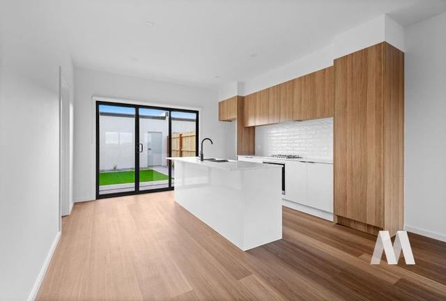 5 Banyan Walk, VIC 3064