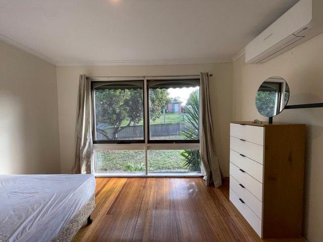 5/4 Cloverset Avenue, VIC 3805
