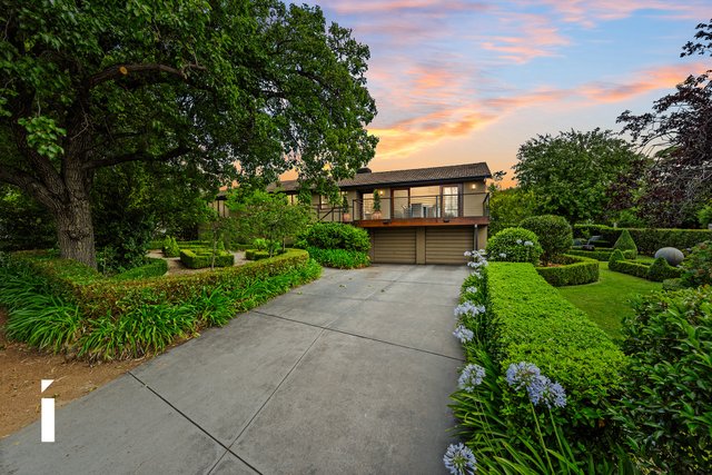 2 Peake Place, ACT 2605