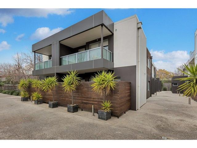 10/4A Lansdowne Road, VIC 3183