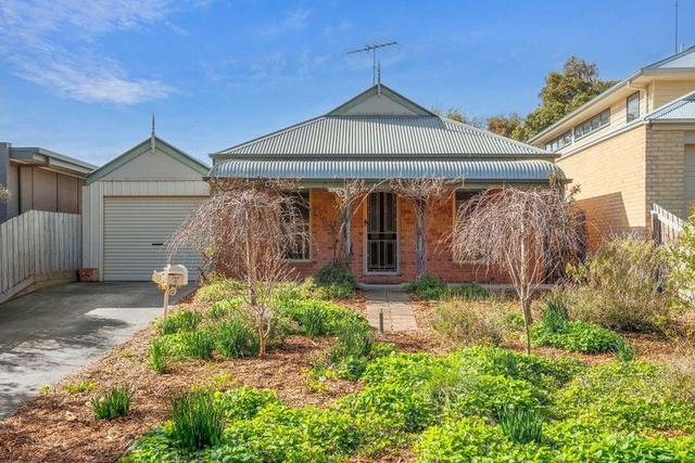 8 Lakeside Place, VIC 3226
