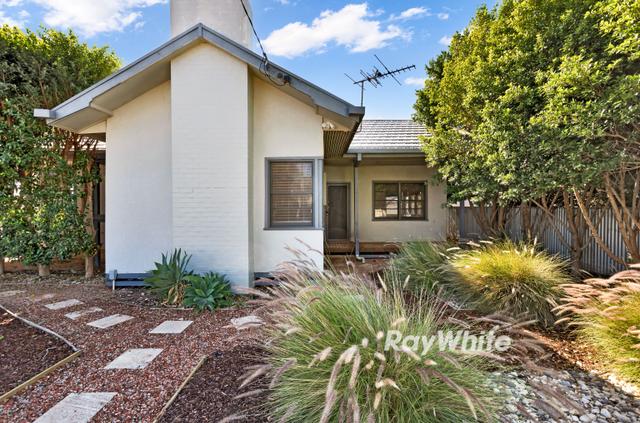 132 Pasadena Grove, VIC 3500