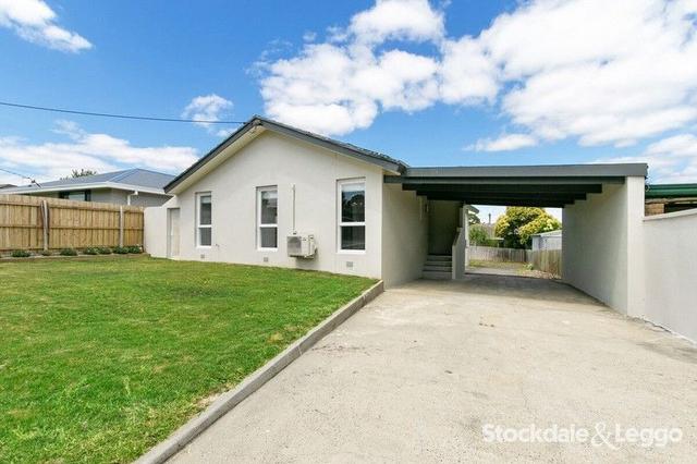 17 Heather Grove, VIC 3844