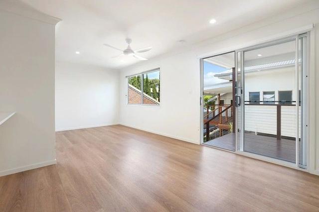 2/6 Messines Crescent, QLD 4220