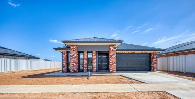 6 Regunyah Way, VIC 3500