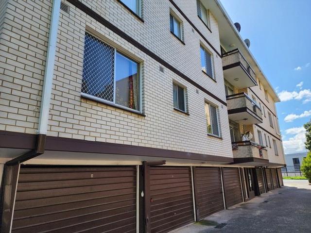 6/8 Kerr Pde, NSW 2144