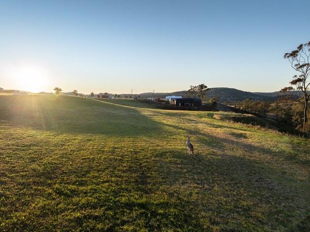 25 Hillside Court, QLD 4350