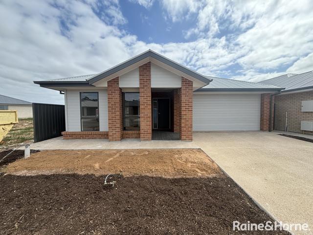 22 Christopher Way, SA 5116