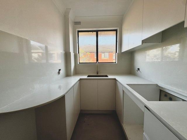 9/27-29 Apsley Street, NSW 2222