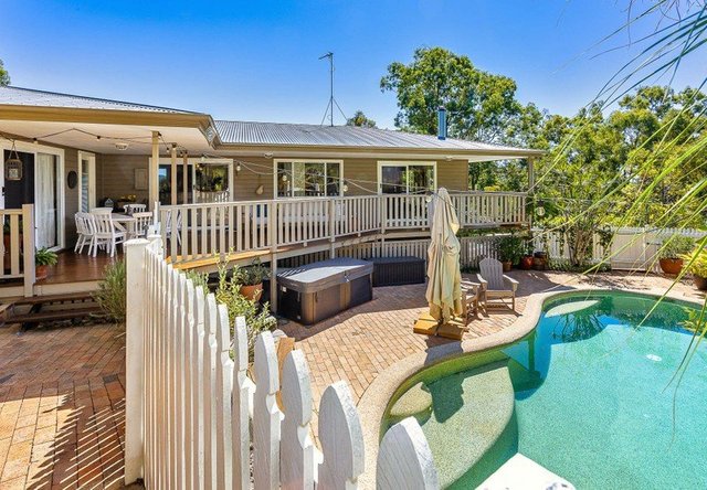 33 Glenrowan Drive, QLD 4213