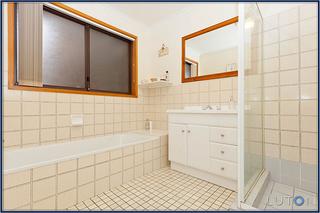 Bathroom (2012-06-28)