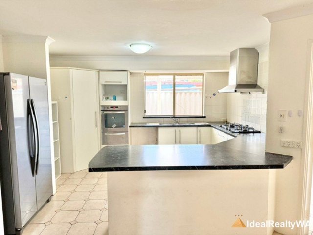 4 Hayton Mews, WA 6164