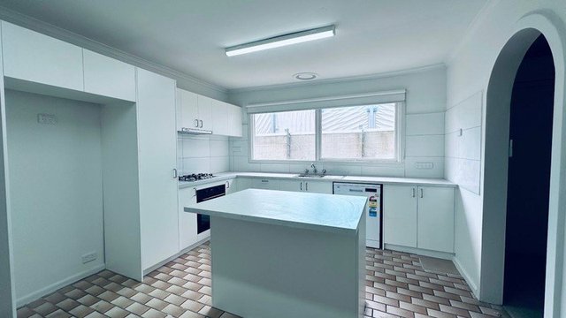 6 Murdoch Ct, VIC 3025