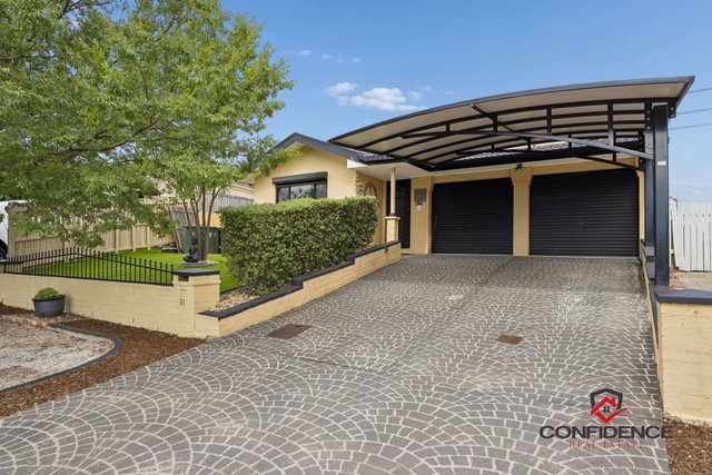 21 Tarrant Crescent, ACT 2615