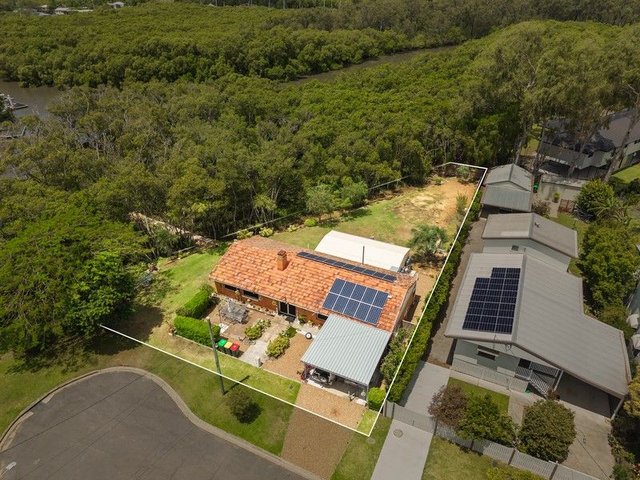 8 Henderson Road, QLD 4017