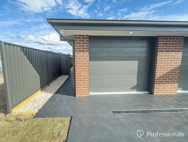 2/42 Wattle Street, NSW 2352
