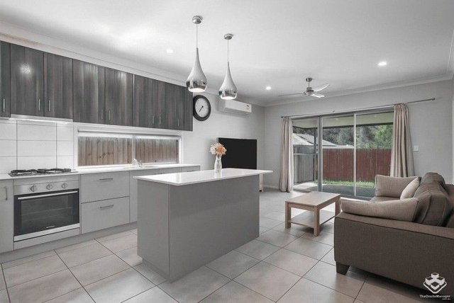 6 Wisteria Street, QLD 4078