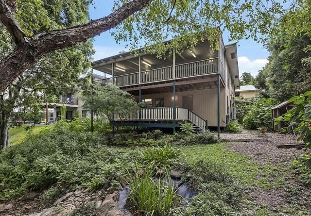 94 Rome Street South, QLD 4104