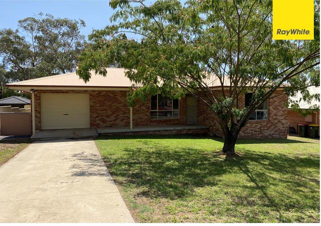 36 Vernon Street, NSW 2360