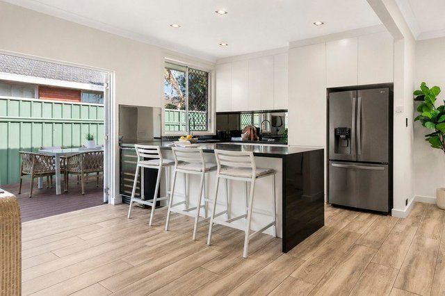 4/9 Solander Street, NSW 2217