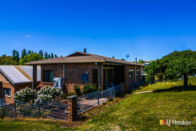 2 Hazel Street, NSW 2847
