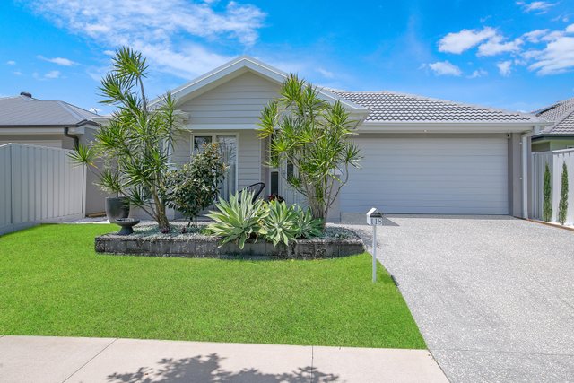 118 Lakeview Promenade, QLD 4020