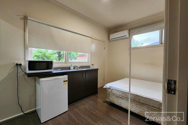 1/4 Stewart Road, VIC 3166