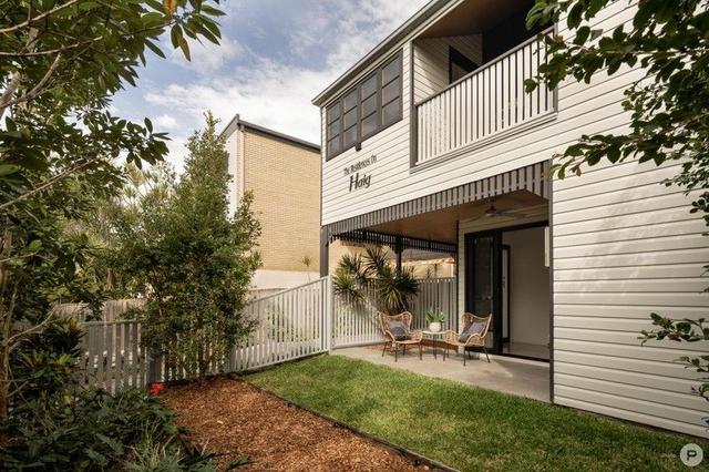 2/17 Haig Street, QLD 4011