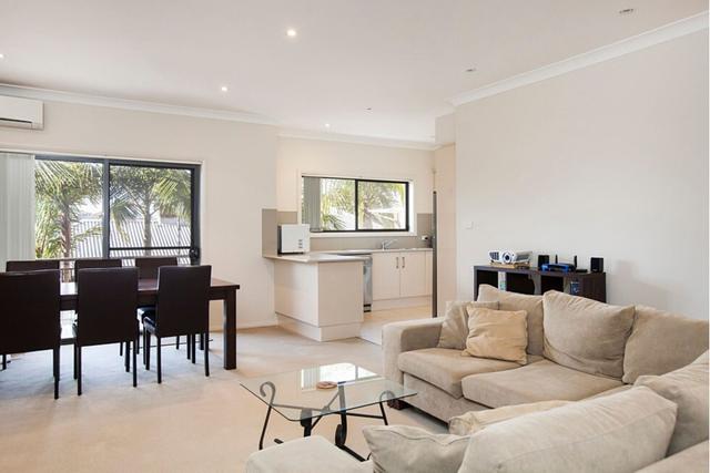 2/38 Robinson Street, NSW 2500