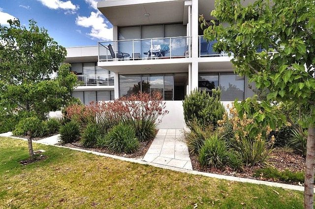 18/7 College Corner, WA 6163