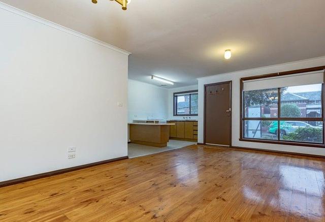 1/10-12 Knowles Street, VIC 3070