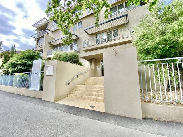 2/12 Acland Street, VIC 3182