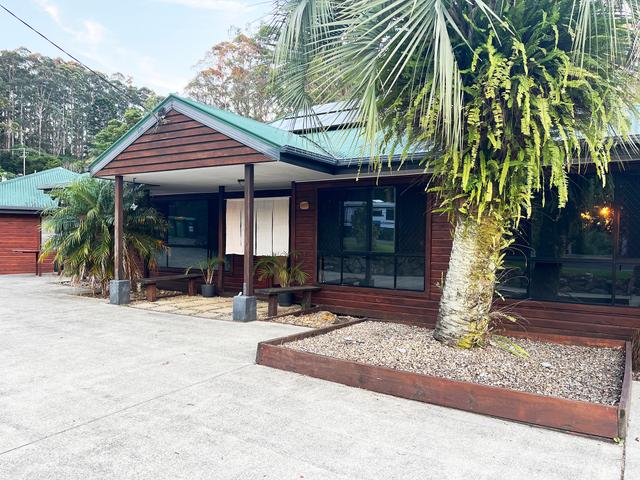 113 North Road, QLD 4211