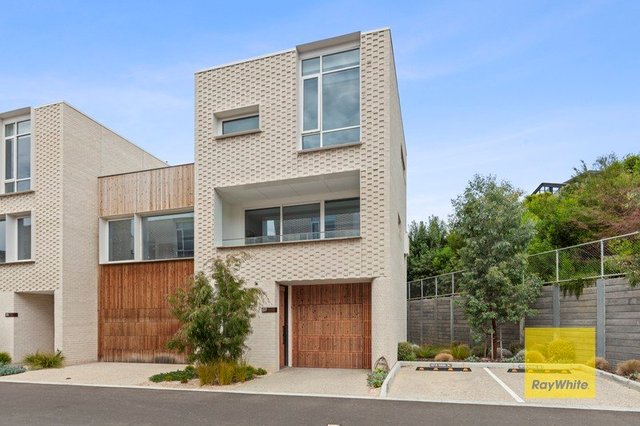7 Point Henry Vista, VIC 3215