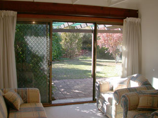 Lounge thru backyard
