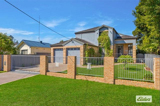 8 Lakeside Parade, NSW 2261