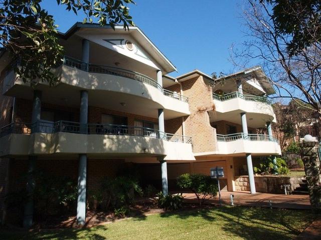 15/10 Beresford Road, NSW 2135