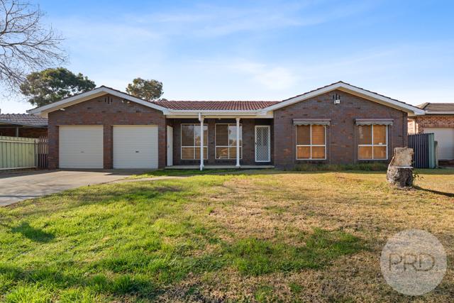 13 Myall Crescent, NSW 2650